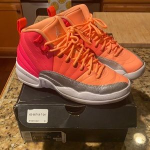 Air Jordan 12 Retro (GS) size 4Y